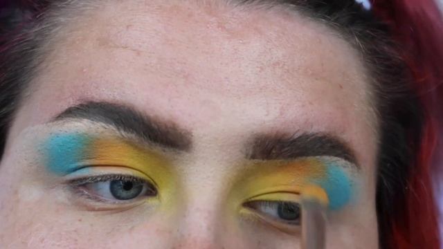 I Heart Revolution x LOONEY TUNES Collection! | Try-on and Review смотреть онлайн