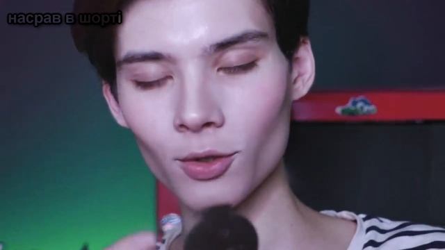 автор пытается поздравить худси бишопа с др на протяжении 2-х с половиной минут: