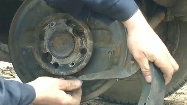 Замена тормозных колодок ВАЗ 2107 смотреть онлайн