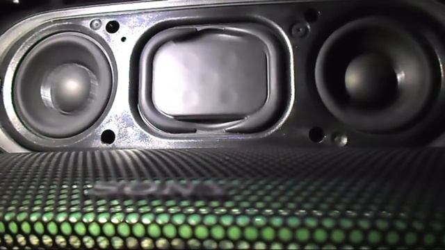 Sony XB30 200K BASS TEST!!!! (Slowmo) || LOW FREQUENCY MODE смотреть онлайн