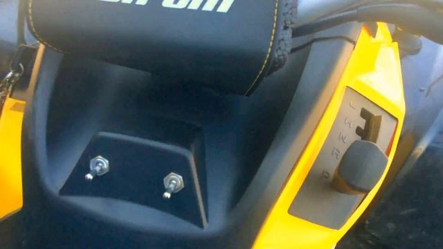 BRP Outlander 1000 x-MR Quad bike смотреть онлайн