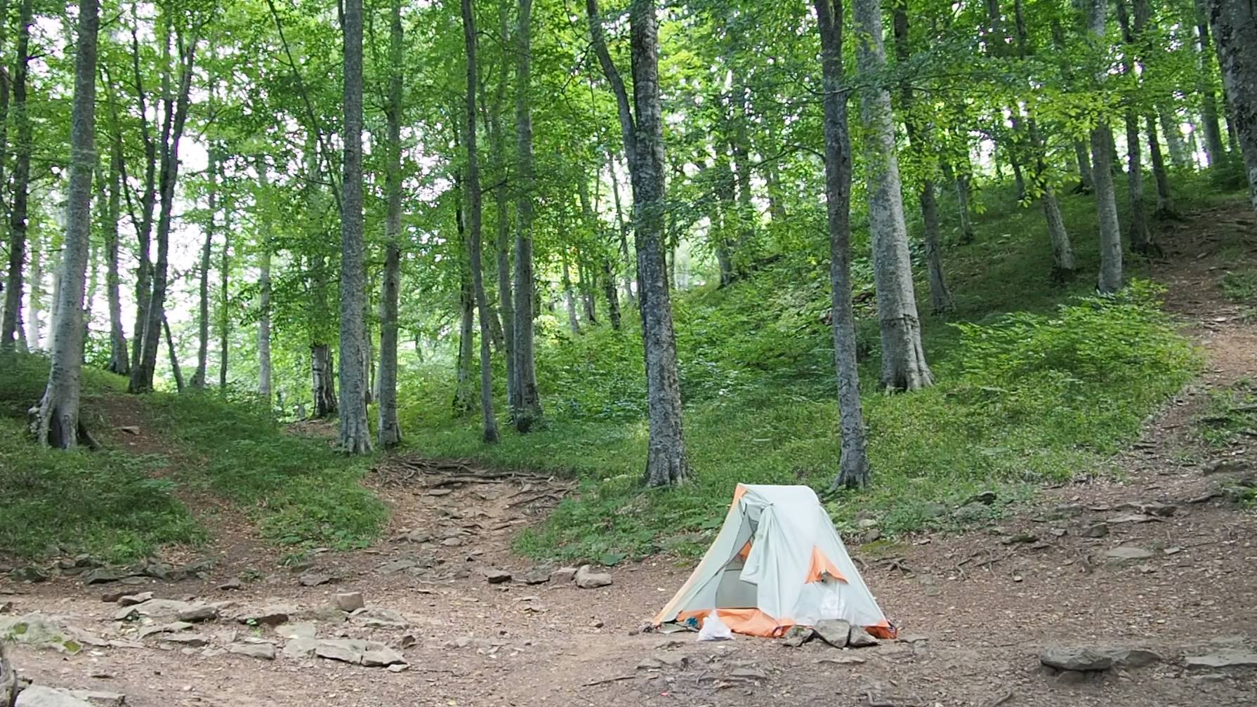 Solo Hiking, the first attempt to shoot a video on a hike смотреть онлайн