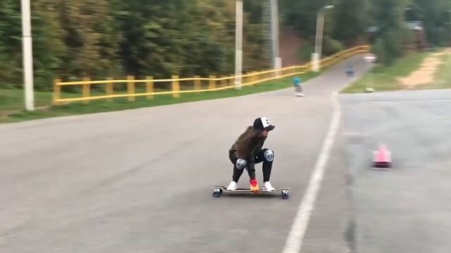 Longboarding Downhill Girl / Лонгборд девушка — Уфа смотреть онлайн