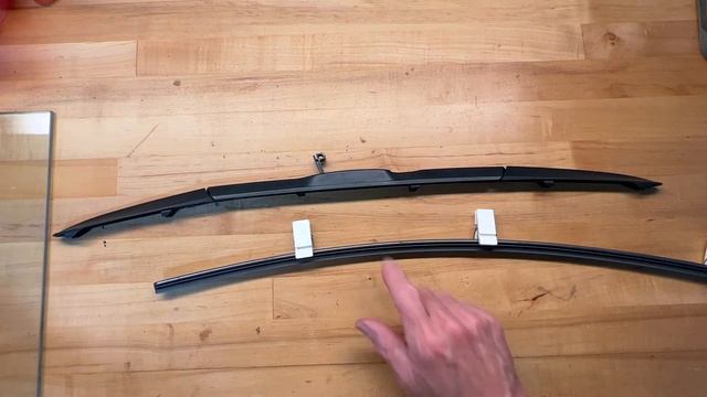 How to easily replace Honda wiper blade inserts. смотреть онлайн