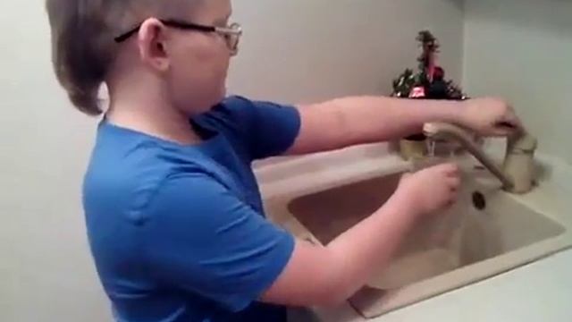 ОПЫТ НЕПРОЛИВАЙКА - WATER, PAPER