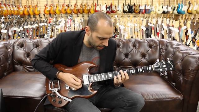 Norman's Rare Guitars - Guitar of the Day: 1972 Gibson SG Standard Walnut смотреть онлайн