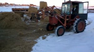 т 25.  Быстросъёмное устройство для погрузки рулонов. Вилы для леса,