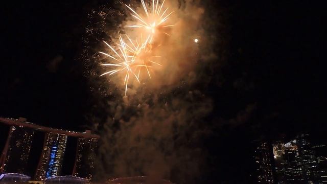 Singapore National Day 2017 | Fireworks | Nikon COOLPIX P530 смотреть онлайн