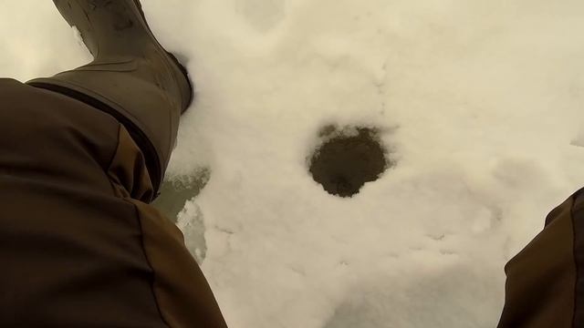 Первая рыбалка в феврале. Ловля крупного голавля! смотреть онлайн