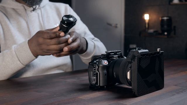 Power and VND Filter solution for Canon R5 C смотреть онлайн