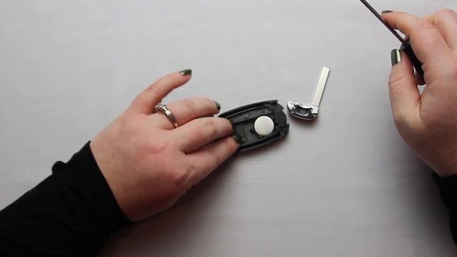 How To Replace A 2016 - 2021 Chevrolet Camaro Key Fob Remote Battery FCCID HYQ4EA смотреть онлайн