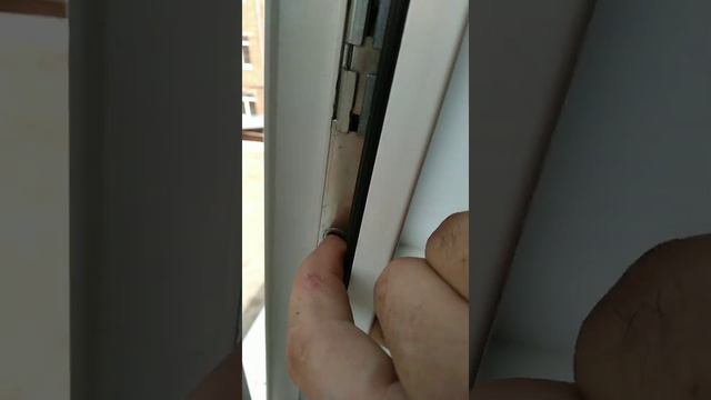 Замер поломанных откосов и подоконников