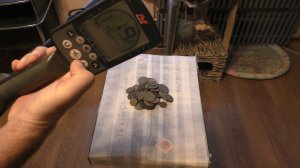 Как видит клад медных монет Эквинокс 800