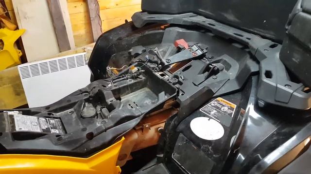 Brp Outlander xt-p 1000 и аккумулятор Delta смотреть онлайн