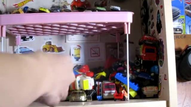 В ГАРАЖЕ С ВОВАНОМ #10. РАЗБИРАЕМ ПОЛКУ С НЕОБЫЧНИМЫ МОДЕЛЬКАМИ! смотреть онлайн