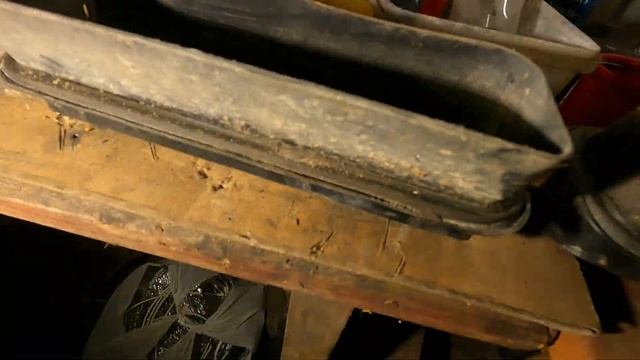 Seat Toledo 1L Устраняем течь в багажник. Снятие заднего бампера смотреть онлайн