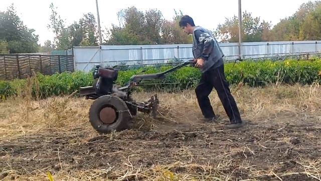 Работа плоскорезом. смотреть онлайн