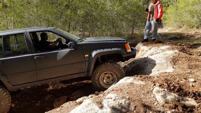 Jeep Rubicon Vs Jeep Grand Cherokee Vs Mitsubishi Pajero 3