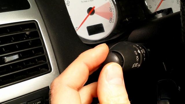 Random headlights COM2000 temporary fix (Peugeot 307; COM2005 Delphi) смотреть онлайн