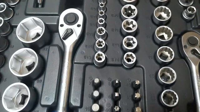 Распаковка — Универсальный набор инструментов Forsage F-41723-5 смотреть онлайн