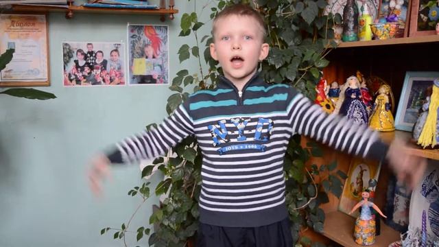 Денисов Кирилл,6 лет - "В мамин праздник" смотреть онлайн