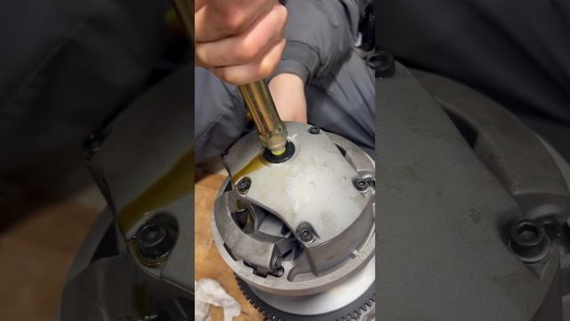 Зачем свеча в вариаторе ? #тайга #снегоход # #sakhasled #snowmobile #якутия #вариатор #обзор #1vs4 смотреть онлайн