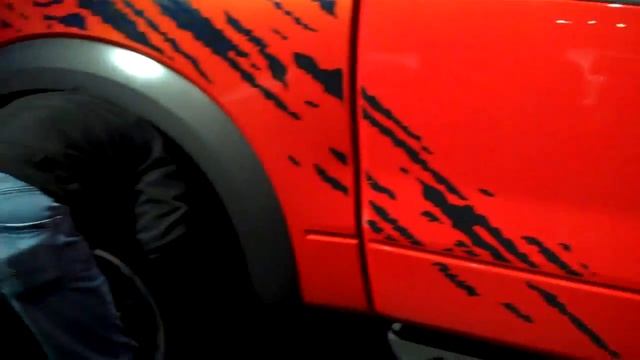 NAIAS Ford F150 SVT Raptor Inspection Funny Guy смотреть онлайн