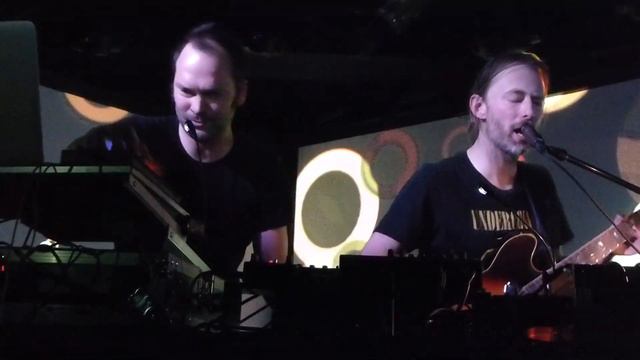 Atoms for Peace Thom Yorke, Nigel Godrich: Before Your Very Eyes LPR front row New York 2013-03-14 смотреть онлайн
