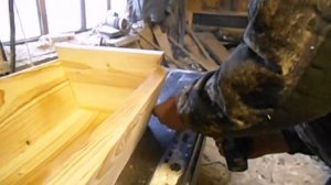 Как сделать корыто для поросёнка .