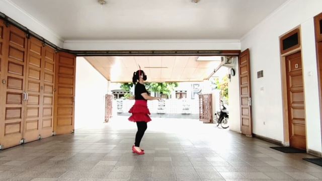 Bachata de Navidad - Line Dance(Duma Kristina S(INA)Beginner#Demo 3NLD смотреть онлайн