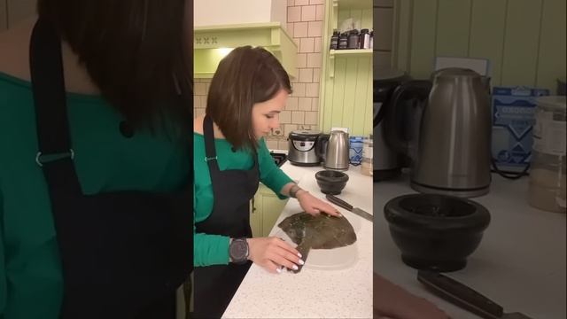 Камбала и картофель с эстрагоном? смотреть онлайн