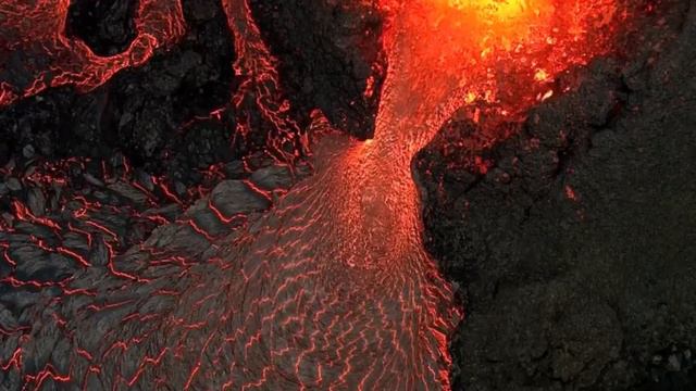 Смотрите сейчас: это невероятное извержение вулкана Fagradalsfjall лишит вас дара речи