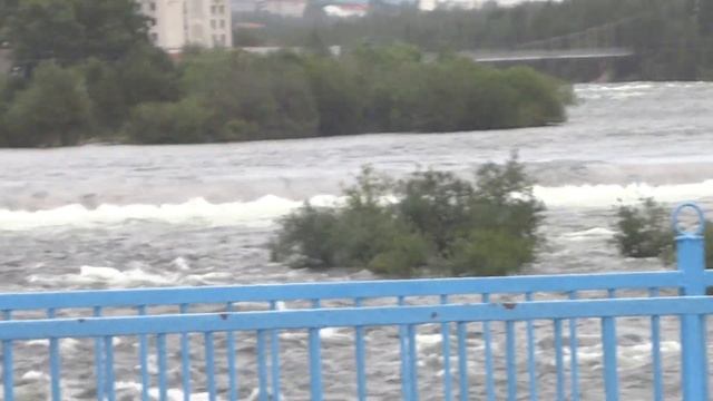 Лов горбуши,река Нива! Кандалакша. смотреть онлайн