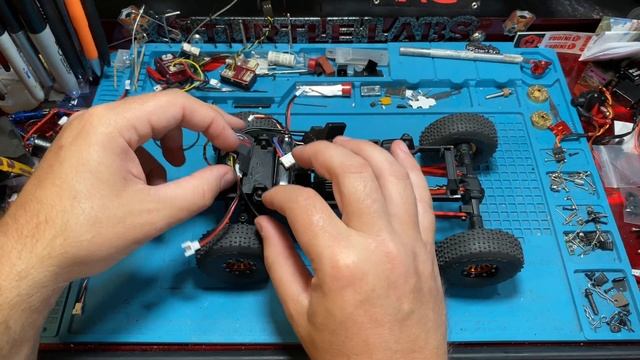 FCX24 - Furitek Drop-in Brushless system! Keep your stock remote & get the best upgrade you can get смотреть онлайн