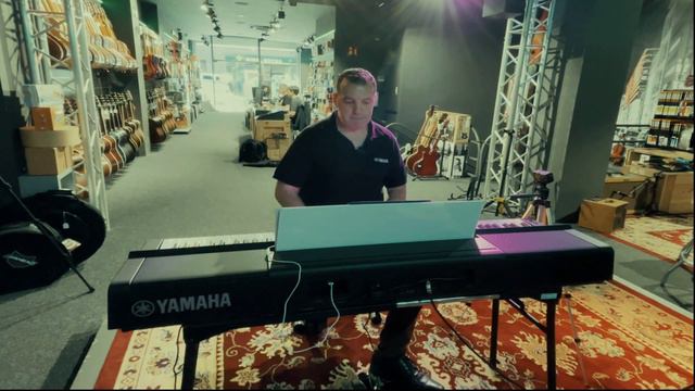 Yamaha P145B - Piano Digital Portátil смотреть онлайн