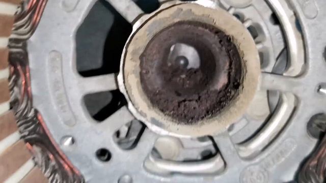 Skoda octavia (Шкода октавия) А5 зашумел генератор. Замена подшипников смотреть онлайн