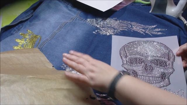 Eine Jeansjacke mit Strass und Textilfarben selbst gestalten смотреть онлайн