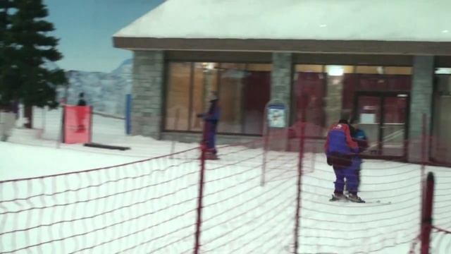 Горнолыжный курорт в пустыне - Ski Dubai смотреть онлайн