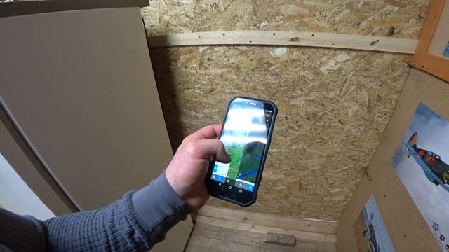 Телефон снегоходчика-квадроциклиста или просто броневик- колонка AGM -A9