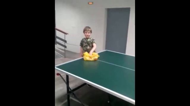 Учимся подаче "Веер". Тимофей. 8 лет. смотреть онлайн