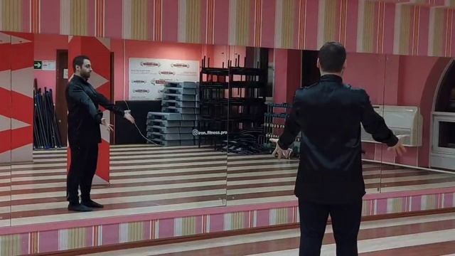 Видеоурок по Лезгинке от Армана Школа Лезгинки "Горец" (Позиции рук) смотреть онлайн