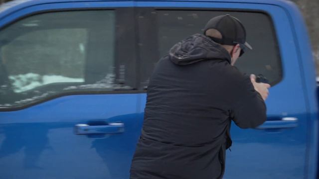 Using a Vehicle for Cover | Firearms Training | Springfield Hellcat смотреть онлайн