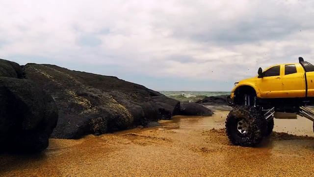 TAMIYA TOYOTA TUNDRA HIGH-LIFT - CARNAGE смотреть онлайн