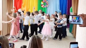 Детки - конфетки, детки-вкусняшки, очаровашки. Песня детская