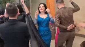 Гиряи Садриддин дар рӯзи туйи духтараш! Садриддин дар туйи духтараш гуфт, кай ба Точикистон меояд!