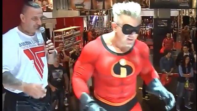 Denis Cyplenkov vs. Superman / Чуть невломил супермену смотреть онлайн