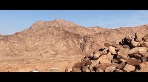 Гора Синай в Саудовской Аравии