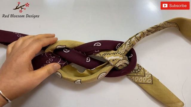 Combined Bandanas Make a Turban Style Headband | How To Fold a Bandana | How to Tie a Bandana | Bow смотреть онлайн
