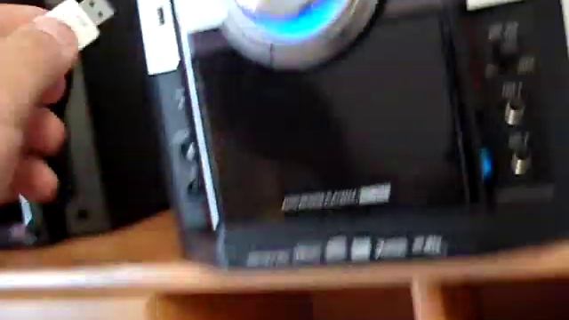 Panasonic SC VK-670 смотреть онлайн