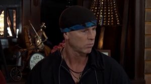 Назад в Молодость, Голтис, «Исцеляющий Импульс»